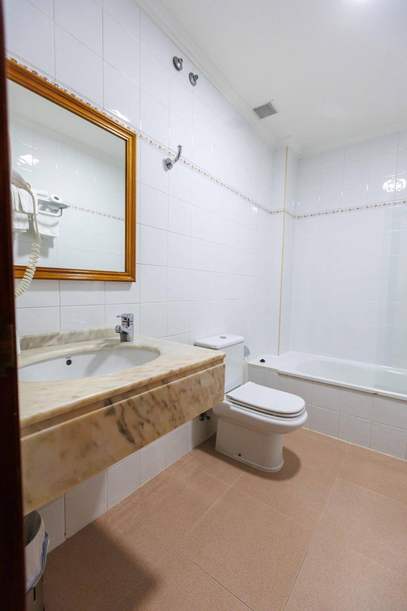 Hotel O Cruceiro Калдас Де Реис Екстериор снимка